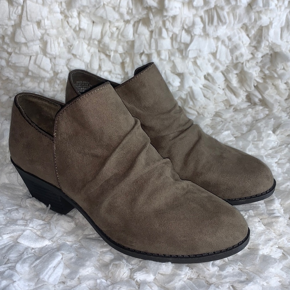 Bass and Co. Ankle Booties Size 5